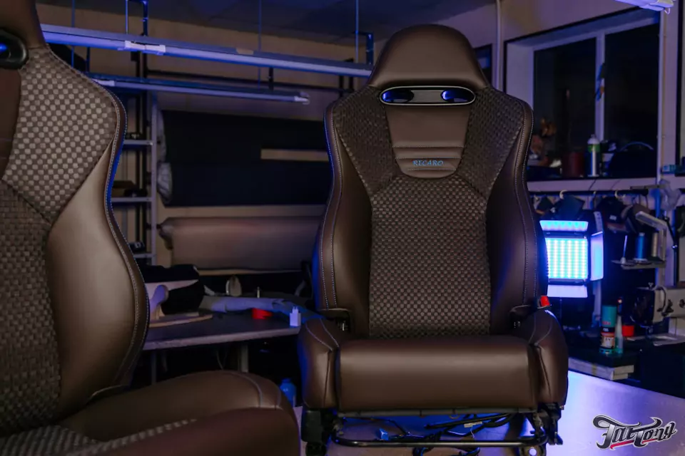 Перетяжка сидений Recaro для Honda Accord 7 в кожу и алькантару с плетением в стиле Bottega Veneta!